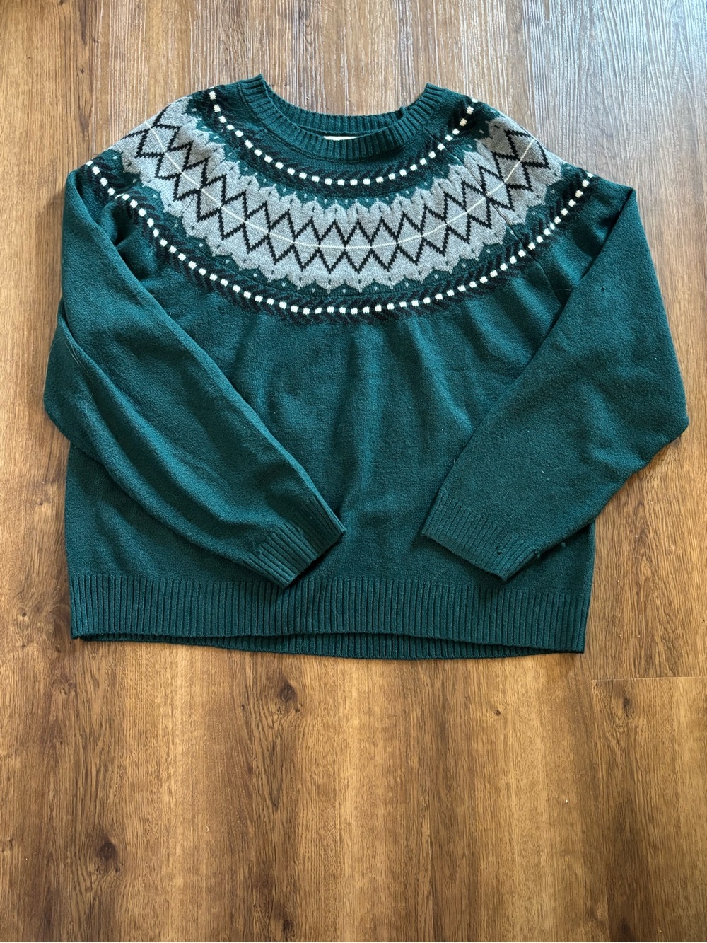 American Eagle Green Knit Sweater size XL